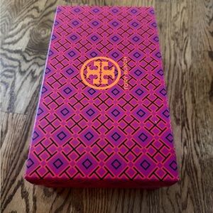Tory Burch empty shoe box